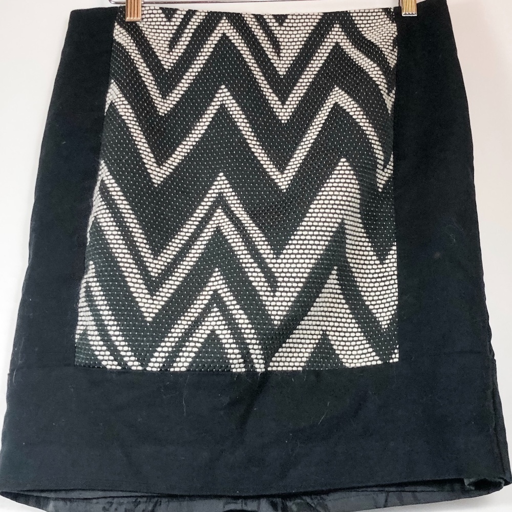Worthington Chevron Patch Mini Skirt Black‎ & White